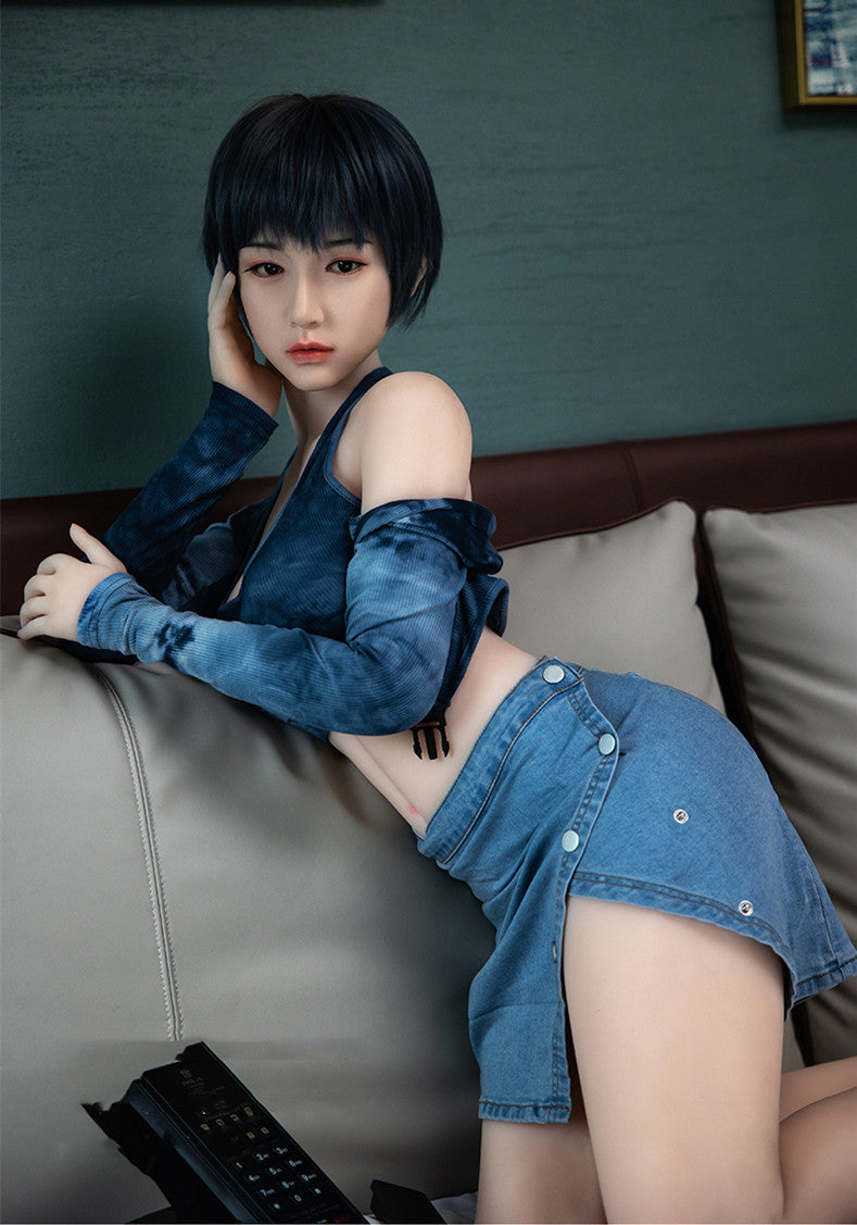 Junge und hübsche 160 cm große hellhäutige japanische Sexpuppe SY Doll ANDREA