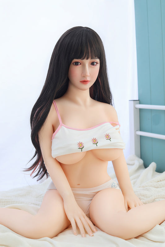 140 cm große hellhäutige japanische Sexpuppe mit großen Brüsten Sofia