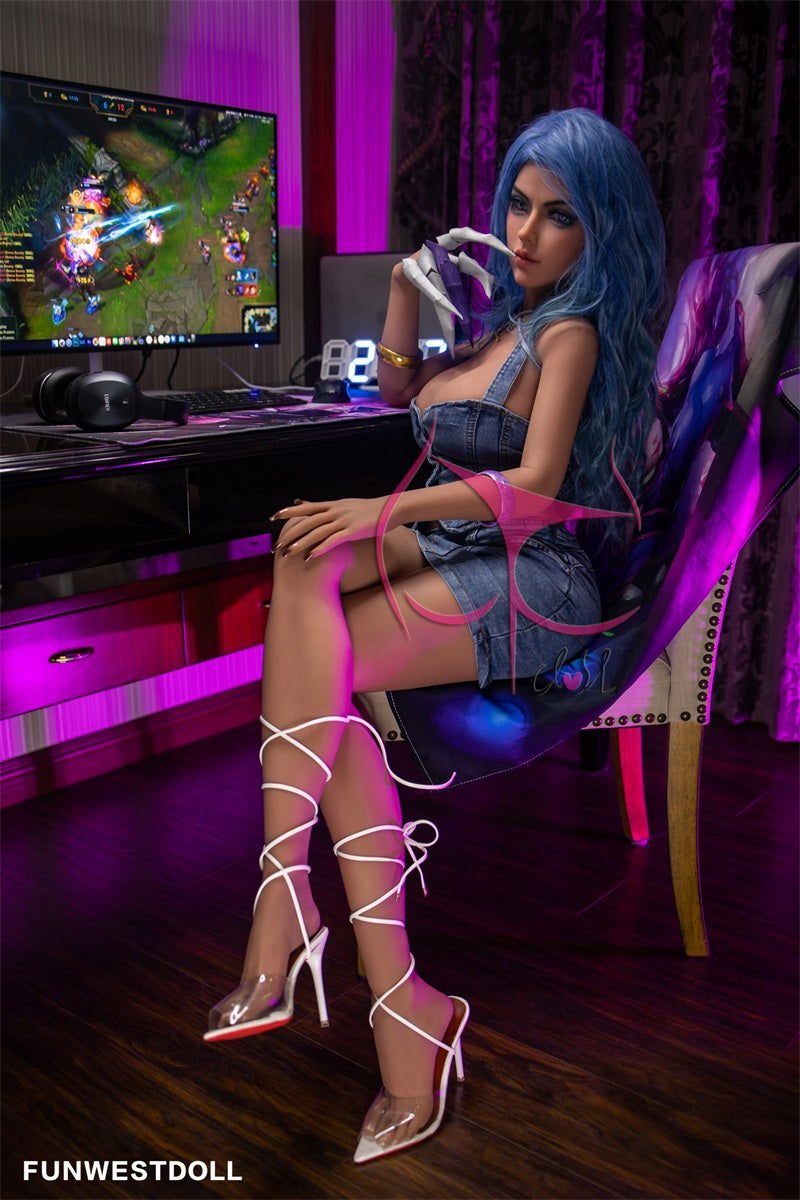 155cm F-Cup Sexpuppe für E-Sport-Spielerinnen | Lexie | 23 Jahre
