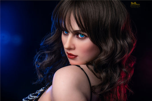 Machen Sie einen langen Urlaub mit einer sexy Puppe für Erwachsene