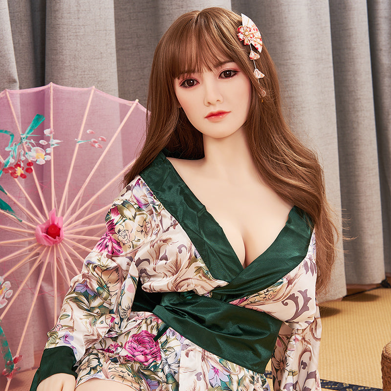 163cm große japanische Sexpuppe Aileen im Kimono